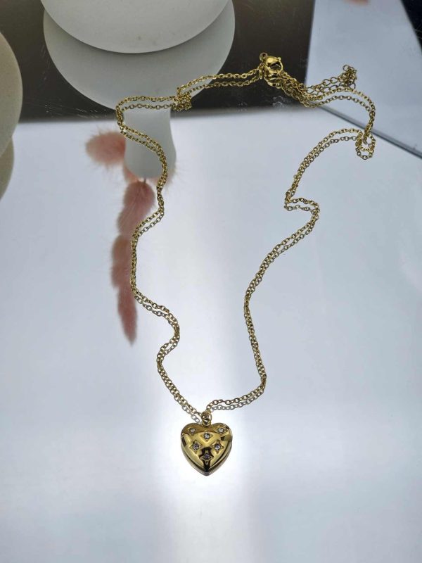 Γυναικείο Κοντό Κολιέ Bold Strassed Heart in Gold