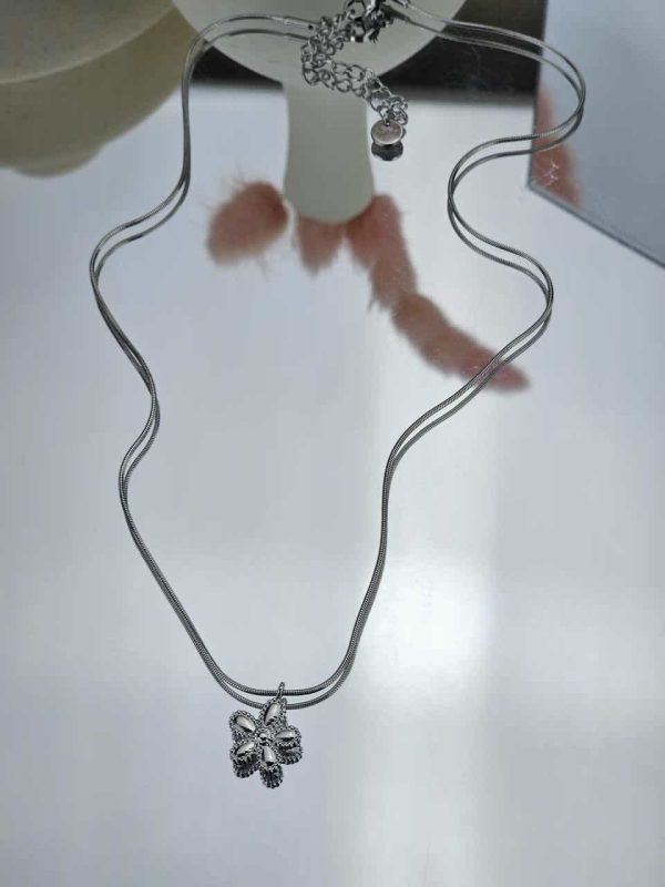 Γυναικείο Κοντό Κολιέ Flower in Silver