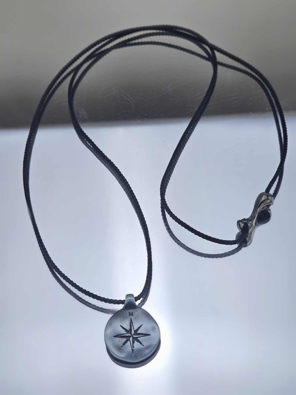 Ανδρικό κολιέ Compass in Black