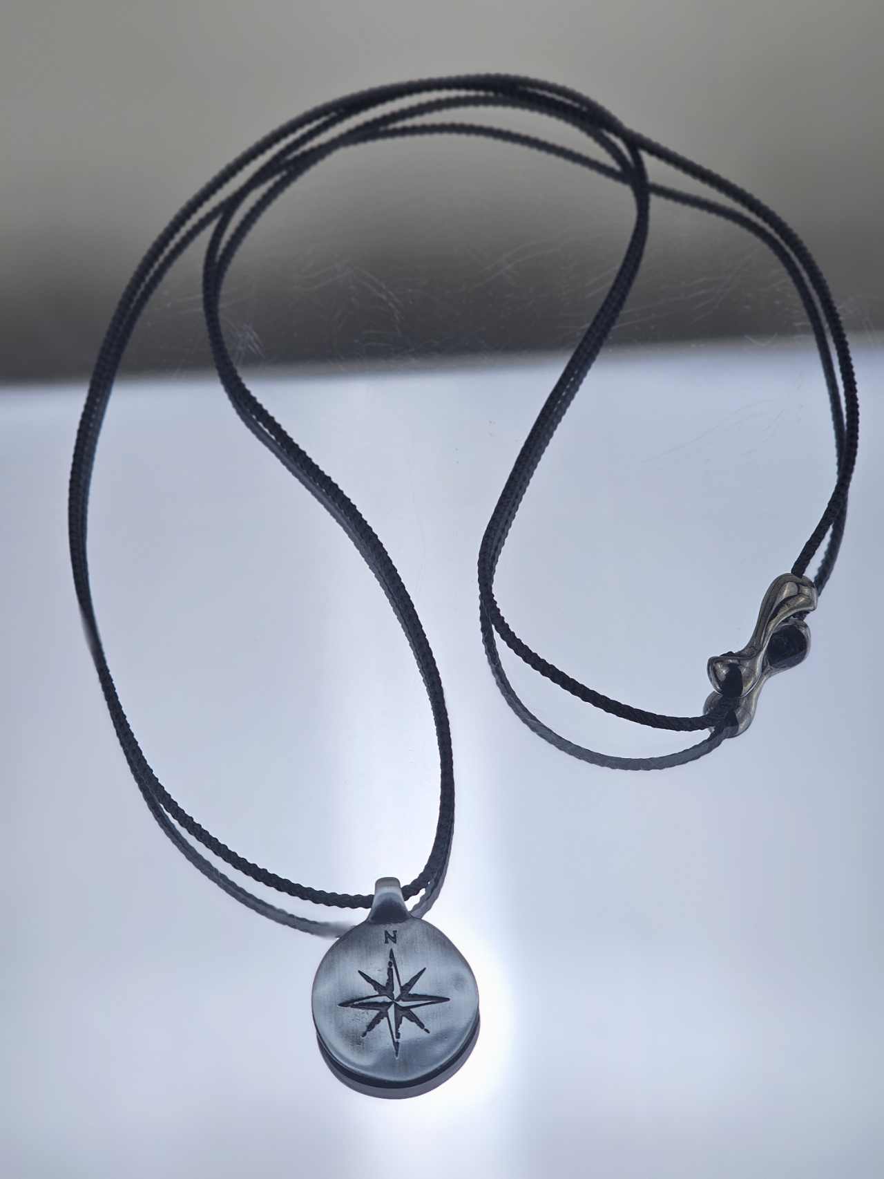 MN10 25 Ανδρικό κολιέ Compass in Black