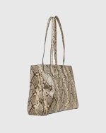 ΓΥΝΑΙΚΕΙΑ ΤΣΑΝΤΑ ΩΜΟΥ VERDE 16-8239 ANIMAL PRINT ΜΠΕΖ - Image 4