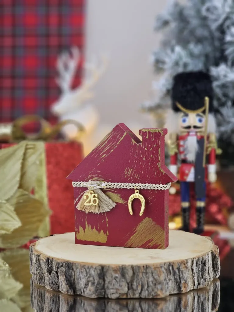 Διακοσμητικό Γούρι Ξύλινο Σπιτάκι S Μπορντό