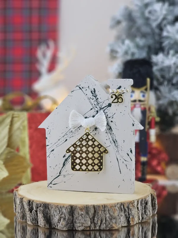 Διακοσμητικό Γούρι Ξύλινο Σπιτάκι M Γκρεζ